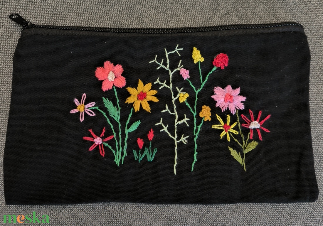 K�zzel hîmzett kozmetikai t�ska - táska & tok - neszesszer - Meska.hu