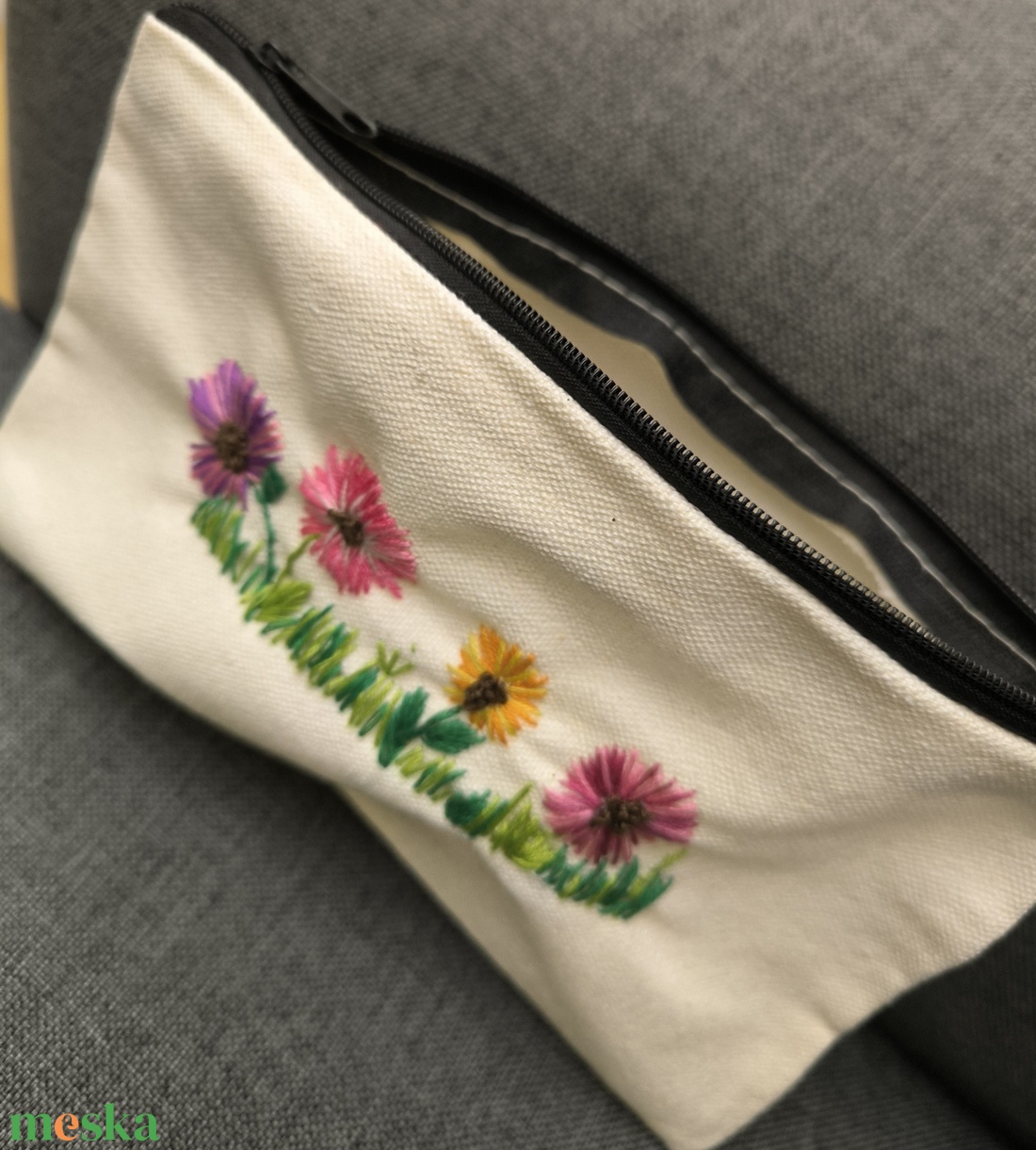 K�zzel hîmzett kozmetikai t�ska - táska & tok - neszesszer - Meska.hu