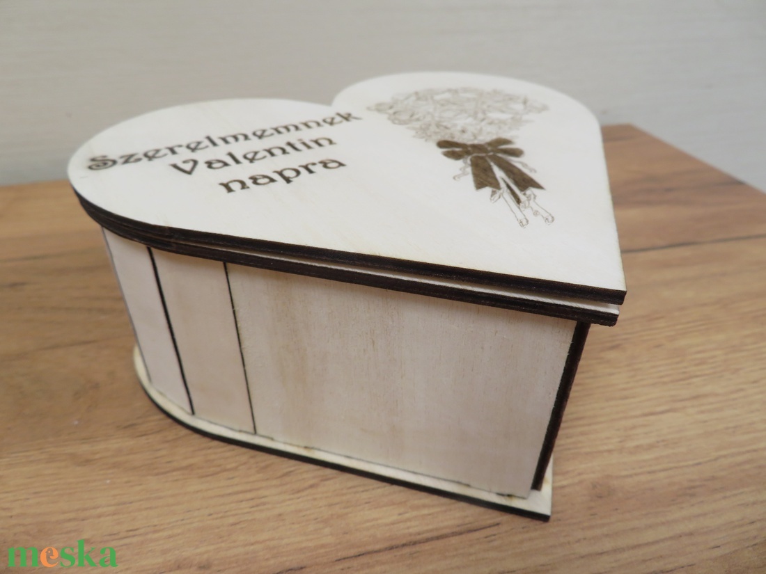 Valentin napi ajándék doboz - otthon & életmód - dekoráció - virágdísz és tartó - virágbox, virágdoboz - Meska.hu Valentin napi ajándék doboz - otthon & életmód - dekoráció - virágdísz és tartó - virágbox, virágdoboz - Meska.hu