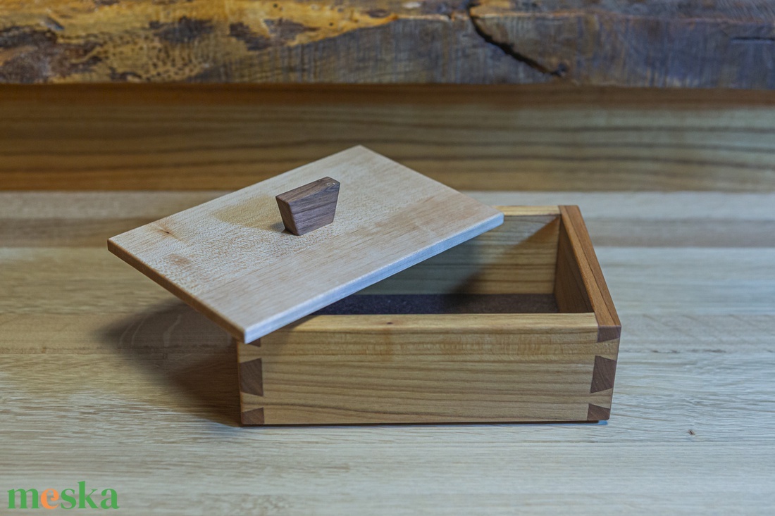 Cseresznyefa ékszerdoboz - ékszer - ékszertartó - ékszerdoboz - Meska.hu