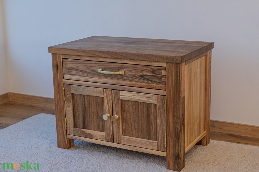 Diófa éjjeli szekrény - otthon & életmód - bútor - szekrény - Meska.hu