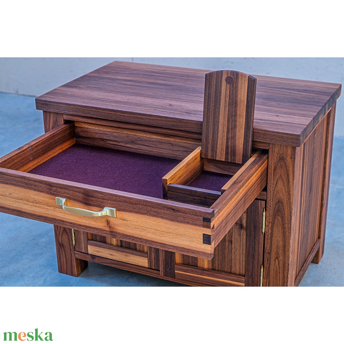 Amerikai diófa éjjeli szekrény - otthon & életmód - bútor - szekrény - Meska.hu