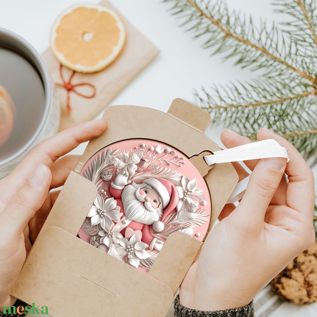 Rózsaszín karácsonyfadísz kedves Mikulás figurával - karácsony - mikulás - mikulás beltéri dekoráció - Meska.hu