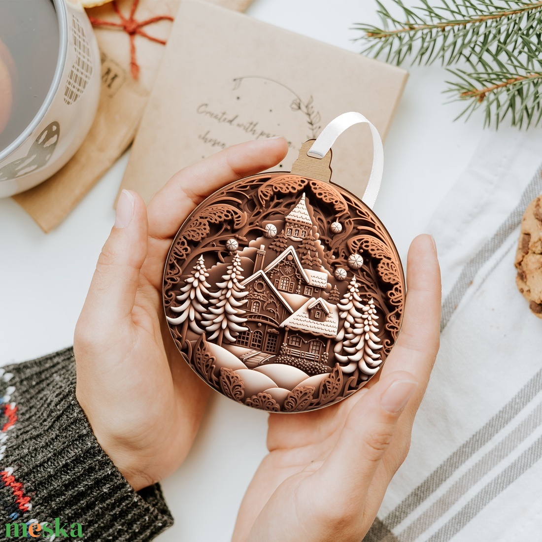 Mézeskalács hangulatú téli falucska karácsonyfadísz - karácsony - karácsonyi lakásdekoráció - karácsonyfadíszek - Meska.hu