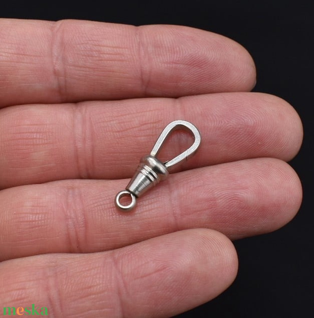 Karabiner zsebóraláncra, alpakkából - ékszer - karóra és ékszeróra - zsebóra - Meska.hu Karabiner zsebóraláncra, alpakkából - ékszer - karóra és ékszeróra - zsebóra - Meska.hu