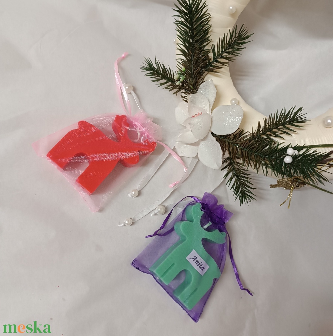 Szarvas szójagyertya több színben - karácsony - karácsonyi lakásdekoráció - karácsonyi illatgyertya, mécses - Meska.hu