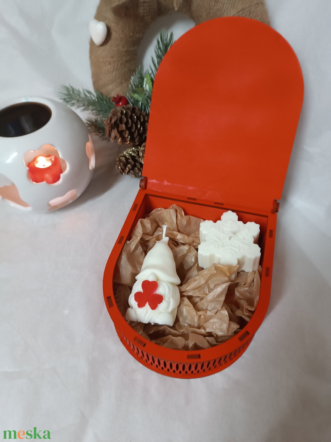 Gyertya csomag festett fa díszdobozban (több színben és illatban) - karácsony - karácsonyi lakásdekoráció - karácsonyi illatgyertya, mécses - Meska.hu