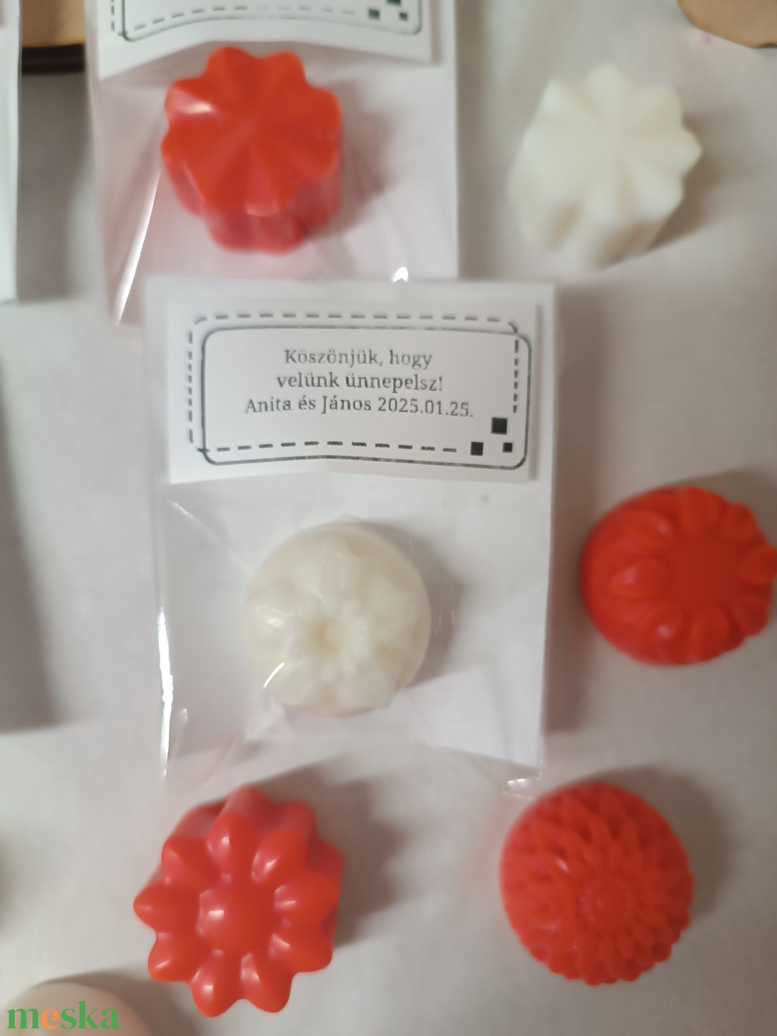 Köszönetajándék bonbon illatviasz több színben és illatban - esküvő - emlék & ajándék - köszönőajándék - Meska.hu