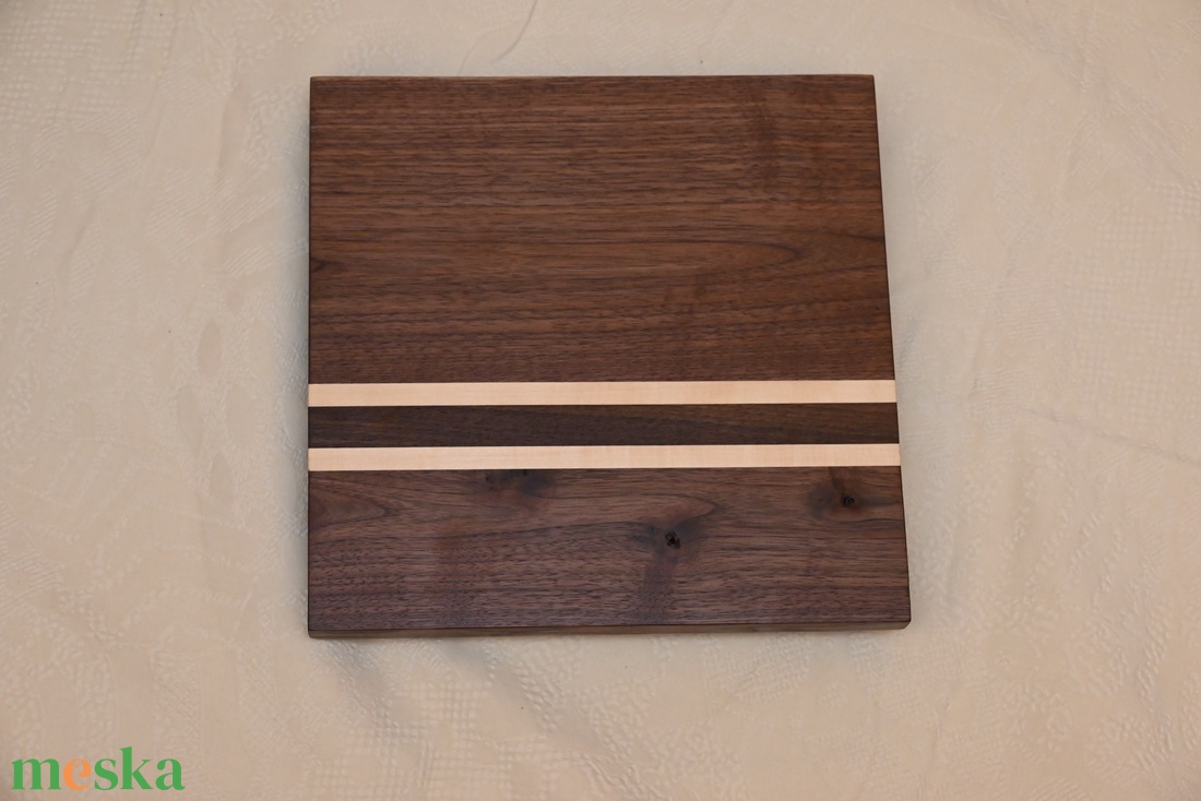 Dekoratív tálaló deszka (négyzet) - otthon & életmód - konyhafelszerelés, tálalás - sütés, főzés - vágódeszka - Meska.hu