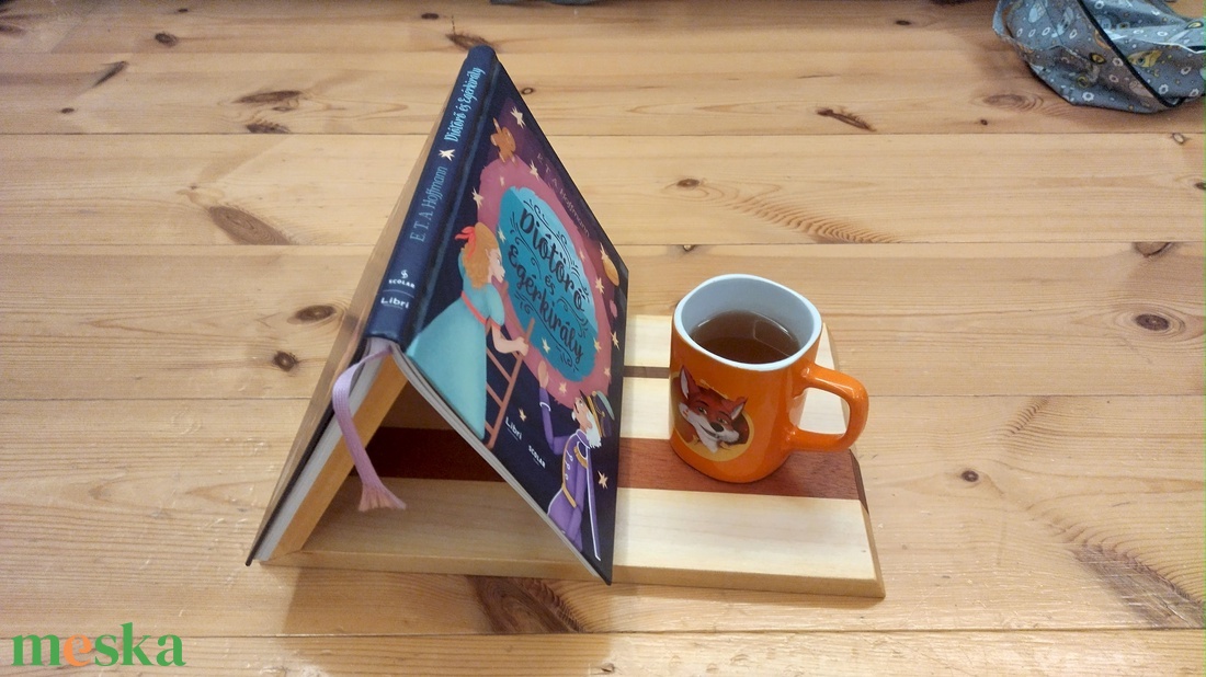 Könyv (és tea) pihentető (1) - otthon & életmód - konyhafelszerelés, tálalás - sütés, főzés - vágódeszka - Meska.hu