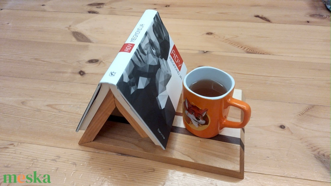 Könyv (és tea) pihentető (2) - otthon & életmód - konyhafelszerelés, tálalás - sütés, főzés - vágódeszka - Meska.hu