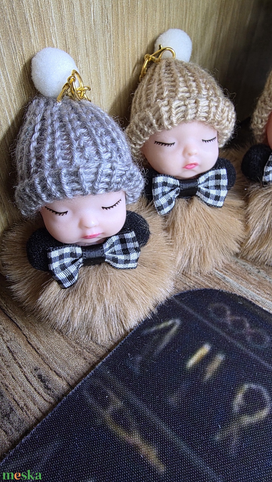 Szőrme babák - táska & tok - kulcstartó & táskadísz - kulcstartó - Meska.hu