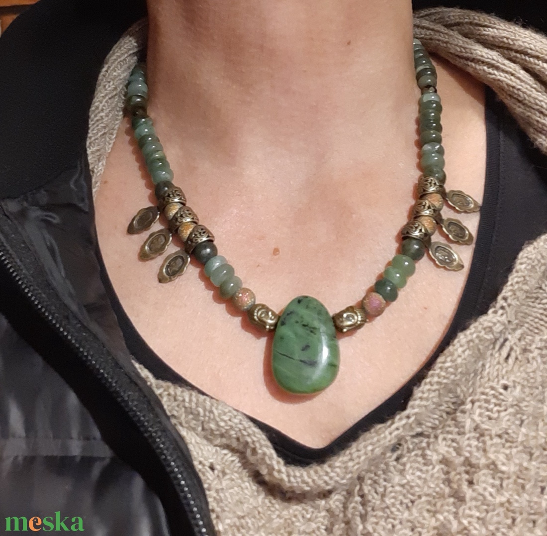Nefrit jáde nyakék - ékszer - nyaklánc - medálos nyaklánc - Meska.hu