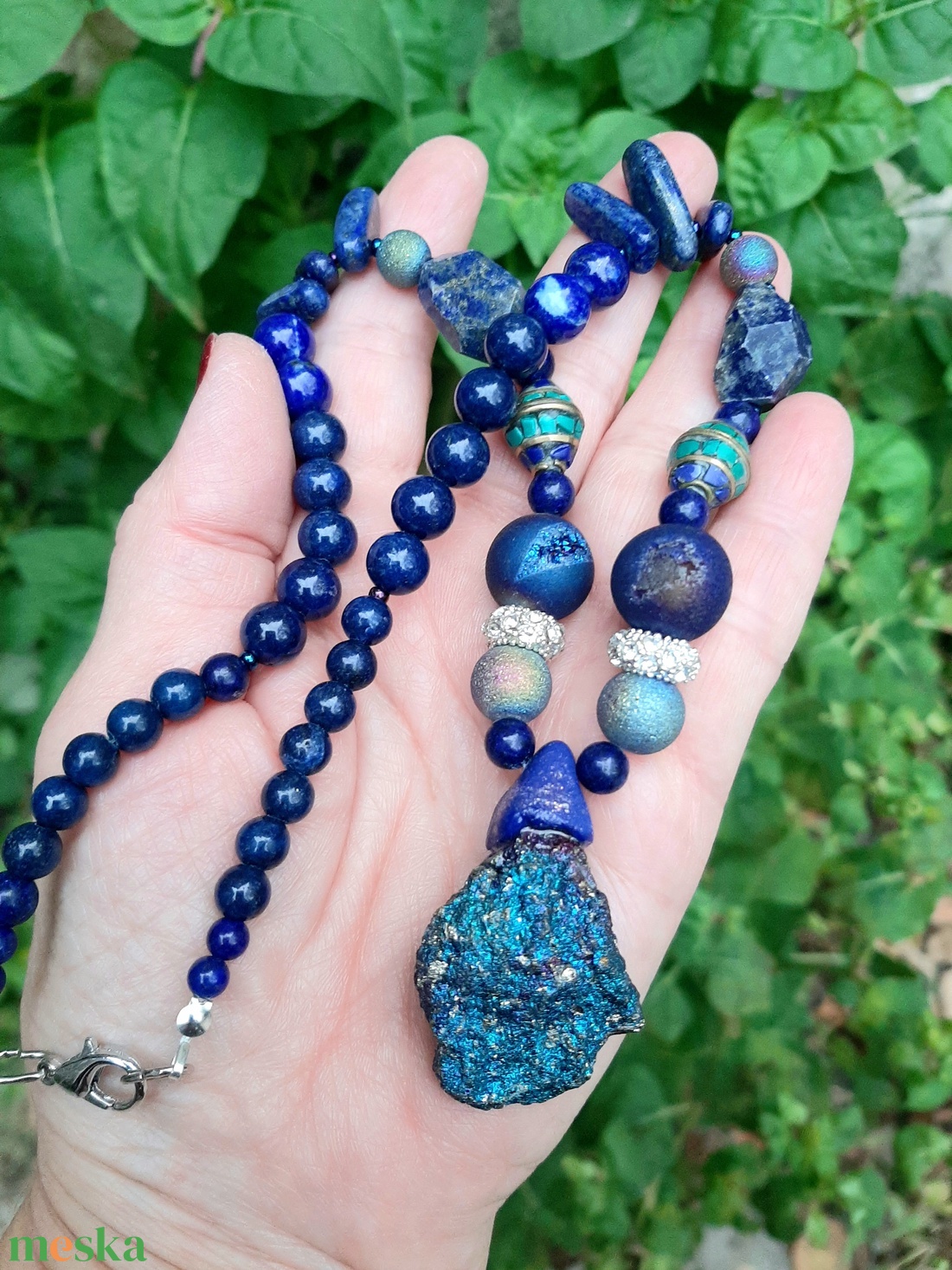 Chilei kalkopirit medál lapis lazulival, acháttal - ékszer - nyaklánc - medálos nyaklánc - Meska.hu