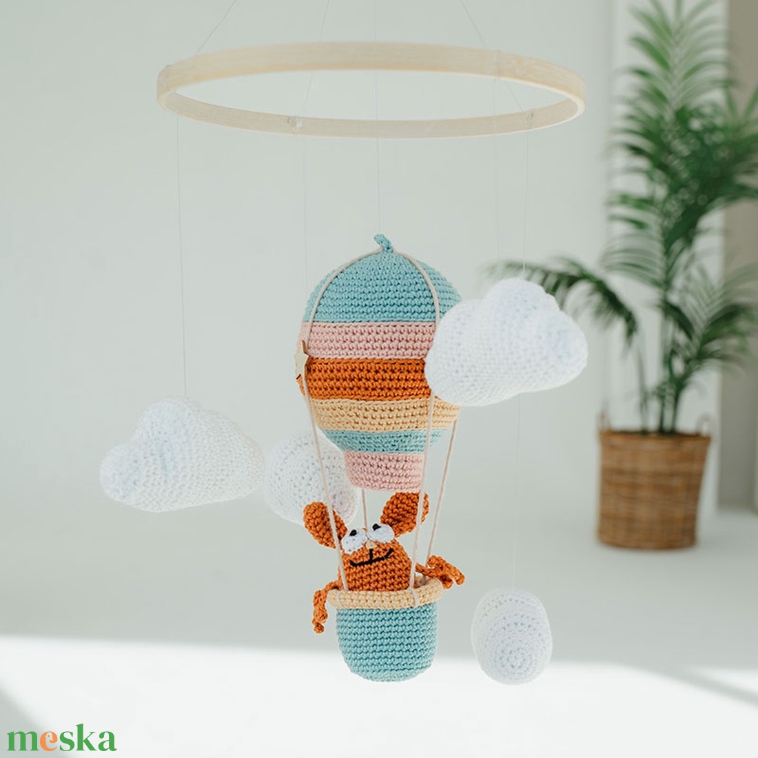 Léghajós kiságyforgó nyuszival és felhőkkel - játék & sport - 3 éves kor alattiaknak - kiságyforgó - Meska.hu