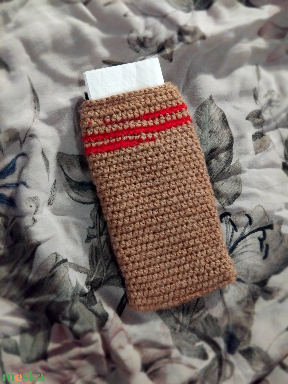 Zsepitartó, piros csíkkal - táska & tok - pénztárca & más tok - zsebkendőtartó tok - Meska.hu