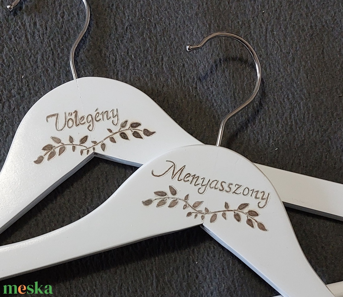 Vállfa - esküvő - ruha - vállfa - Meska.hu