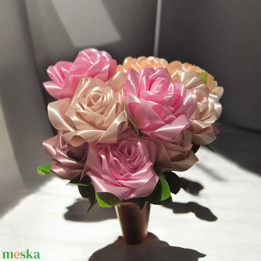 Rózsa - otthon & életmód - virágdekoráció - virágok - szálas virág - Meska.hu