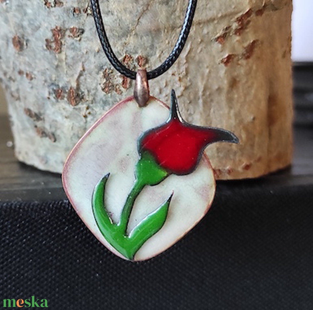 Tulipán mintás medál - ékszer - nyaklánc - medál - Meska.hu Tulipán mintás medál - ékszer - nyaklánc - medál - Meska.hu