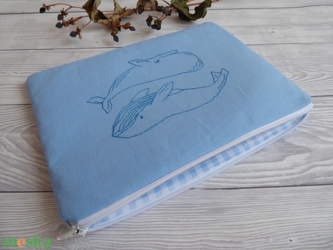 Hímzett kék bálna cet neszeszer - táska & tok - neszesszer - Meska.hu