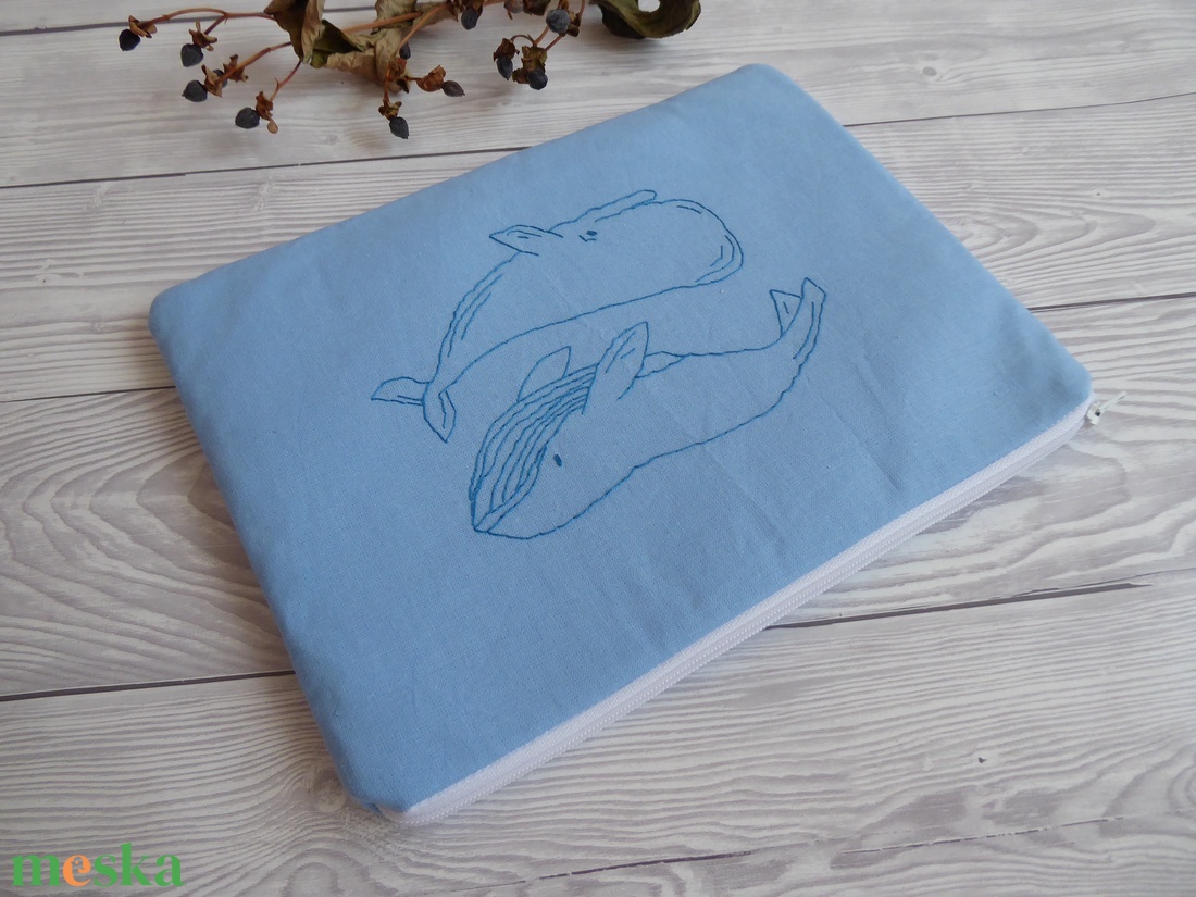 Hímzett kék bálna cet neszeszer - táska & tok - neszesszer - Meska.hu