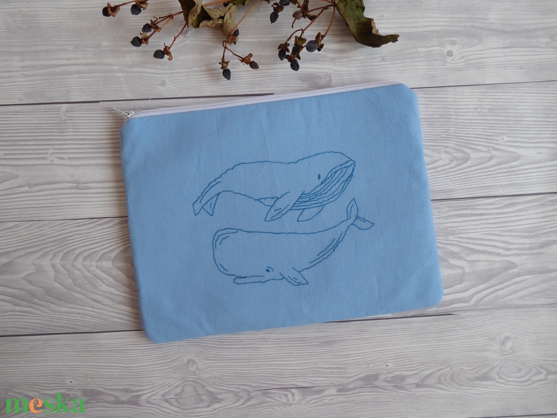 Hímzett kék bálna cet neszeszer - táska & tok - neszesszer - Meska.hu