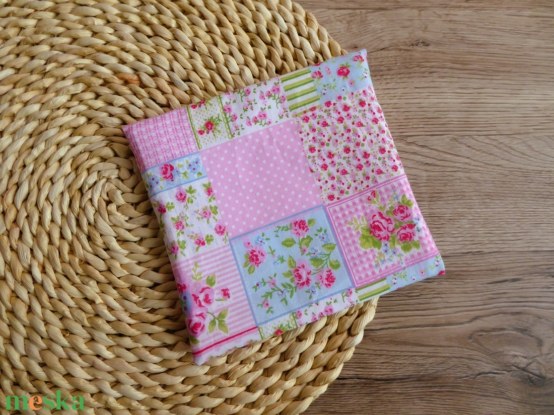 Rózsaszín patchwork mintás szendvicstartó újraszalvéta nowaste - táska & tok - uzsonna- & ebéd tartó - szendvics csomagoló - Meska.hu
