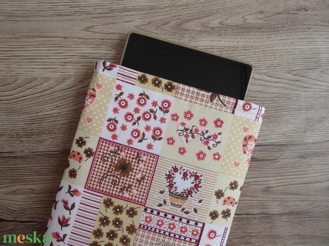 Patchwork mintás könyvtok, tablettok - könyv & zene - könyvtok - Meska.hu Patchwork mintás könyvtok, tablettok - könyv & zene - könyvtok - Meska.hu
