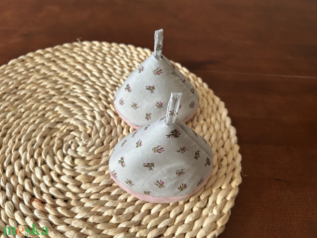 Edényfogó fül - otthon & életmód - konyhafelszerelés, tálalás - konyhai textil - edényfogó & edényfedő - Meska.hu Edényfogó fül - otthon & életmód - konyhafelszerelés, tálalás - konyhai textil - edényfogó & edényfedő - Meska.hu