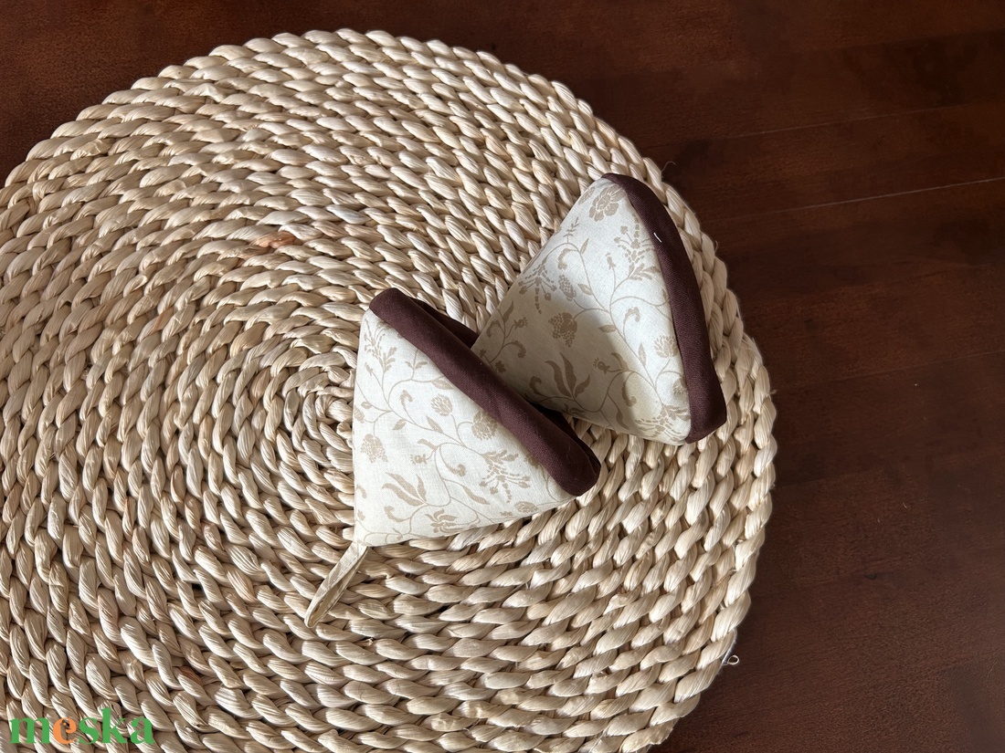 Edényfogó fül - otthon & életmód - konyhafelszerelés, tálalás - konyhai textil - edényfogó & edényfedő - Meska.hu Edényfogó fül - otthon & életmód - konyhafelszerelés, tálalás - konyhai textil - edényfogó & edényfedő - Meska.hu