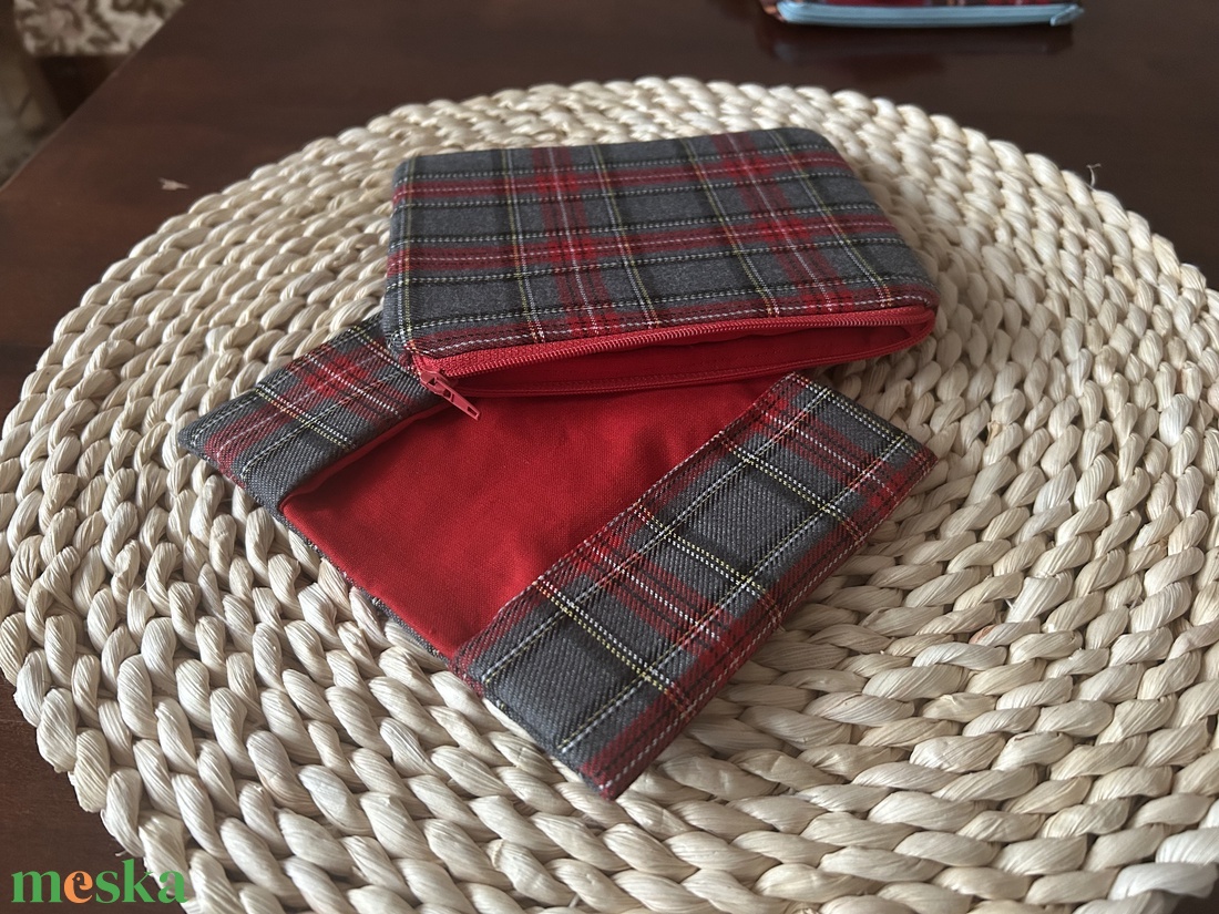 Kockás neszeszer és zsepitartó szett - táska & tok - táska szett - Meska.hu