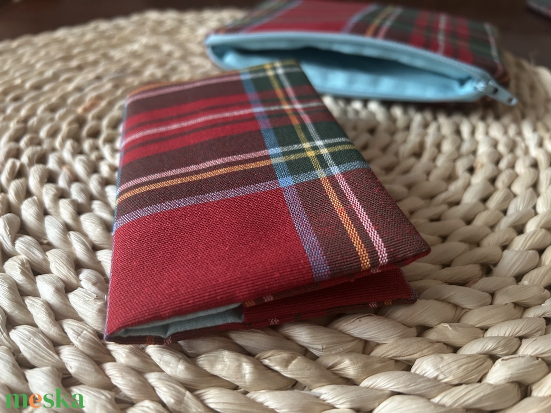 Kockás neszeszer és zsepitartó szett - táska & tok - táska szett - Meska.hu