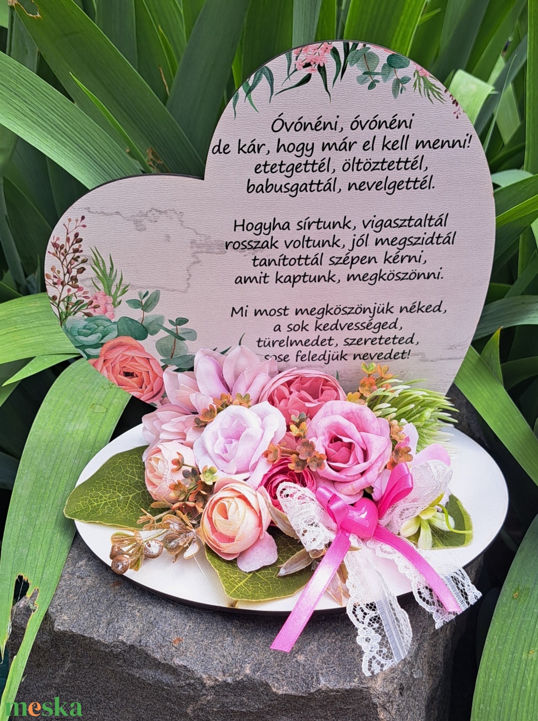 Selyemvirág asztaldísz óvoda iskola ballagás pedagógus ajándék - otthon & életmód - dekoráció - asztal és polc dekoráció - asztaldísz - Meska.hu Selyemvirág asztaldísz óvoda iskola ballagás pedagógus ajándék - otthon & életmód - dekoráció - asztal és polc dekoráció - asztaldísz - Meska.hu