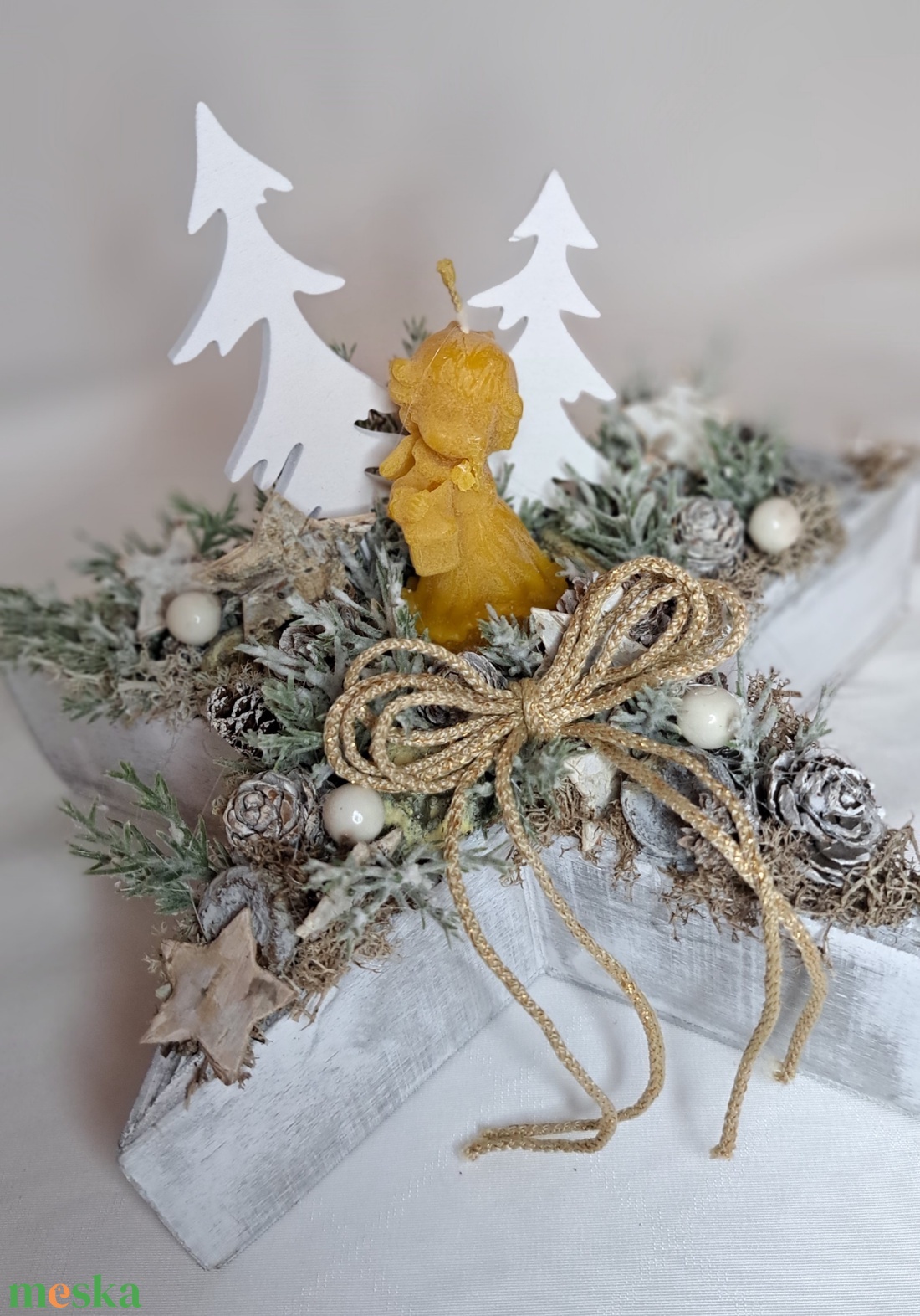 Adventi asztaldísz méhviasz angyalka gyertyával - karácsony - adventi díszek - adventi asztaldísz - Meska.hu