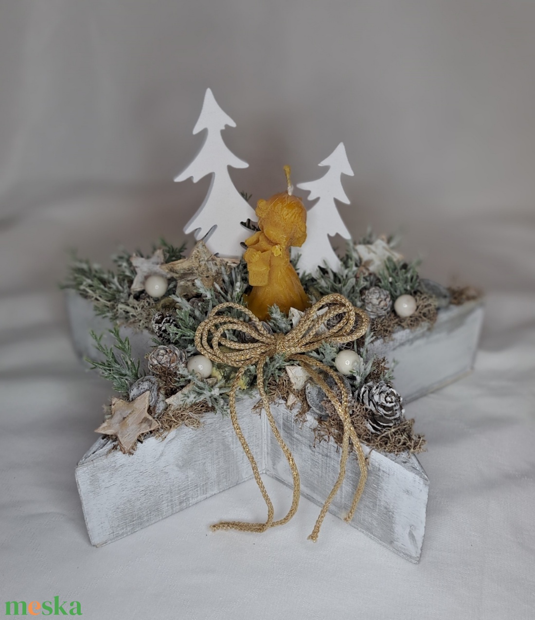 Adventi asztaldísz méhviasz angyalka gyertyával - karácsony - adventi díszek - adventi asztaldísz - Meska.hu