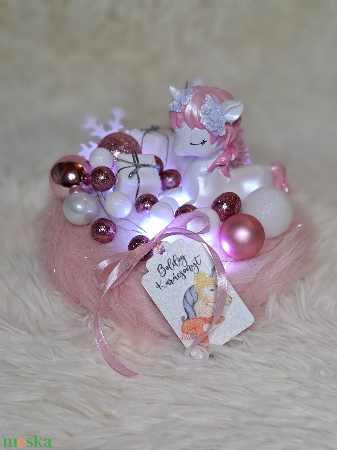 Kislányos adventi asztaldísz LED világítással unikornissal - karácsony - adventi díszek - adventi asztaldísz - Meska.hu