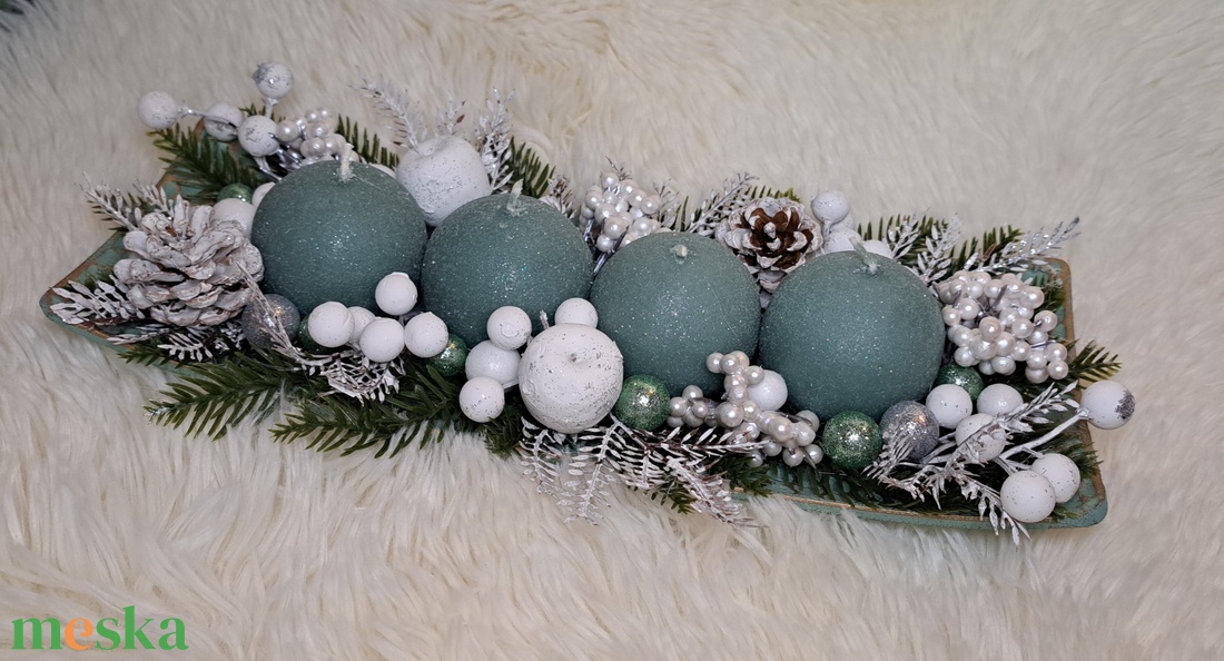 Gyertyás adventi asztaldísz menta-fehér színekben - karácsony - adventi díszek - adventi asztaldísz - Meska.hu