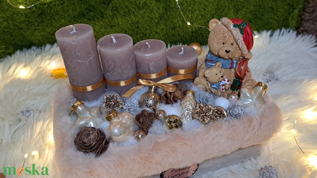 Adventi gyertyás asztaldísz kötött szőrmés kaspóban - karácsony - adventi díszek - adventi asztaldísz - Meska.hu