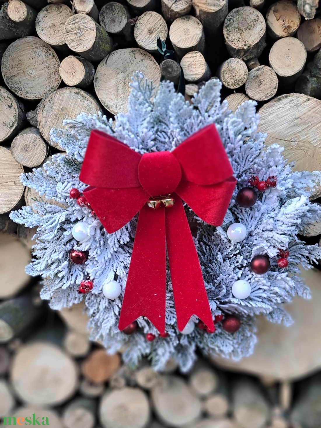 Kopogtató téli karácsonyi piros-fehér színben - karácsony - adventi díszek - adventi ajtódísz - Meska.hu