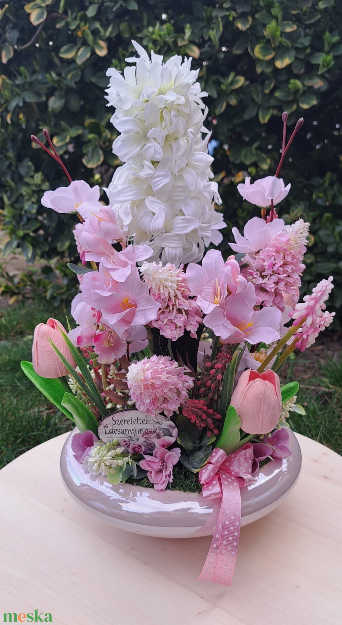 Virágos asztaldísz magasfényű keramia kaspóban - otthon & életmód - dekoráció - asztal és polc dekoráció - asztaldísz - Meska.hu