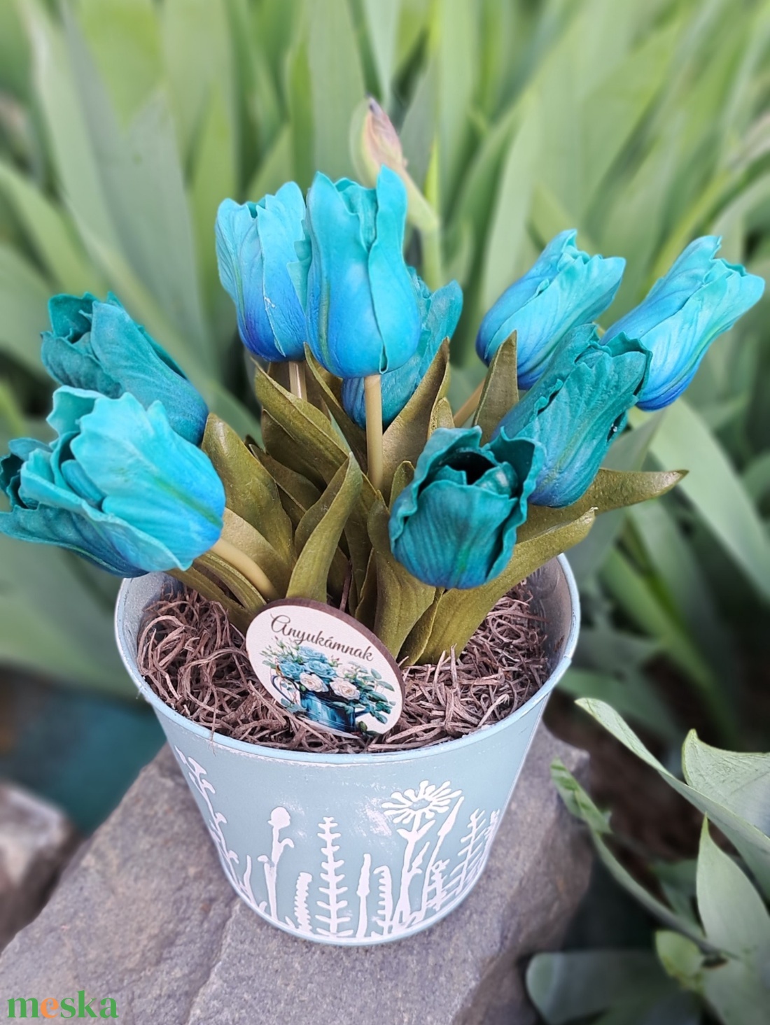 Papagáj tulipános kaspó türkiz színvilágban - otthon & életmód - virágdekoráció - virágdíszek - virágdísz kaspóban - Meska.hu