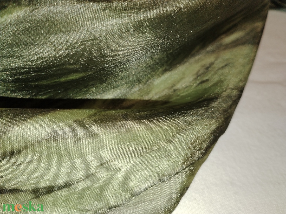 Shibori selyemkendő (zöld, közepes) - ruha & divat - sál, sapka, kendő - kendő - Meska.hu Shibori selyemkendő (zöld, közepes) - ruha & divat - sál, sapka, kendő - kendő - Meska.hu