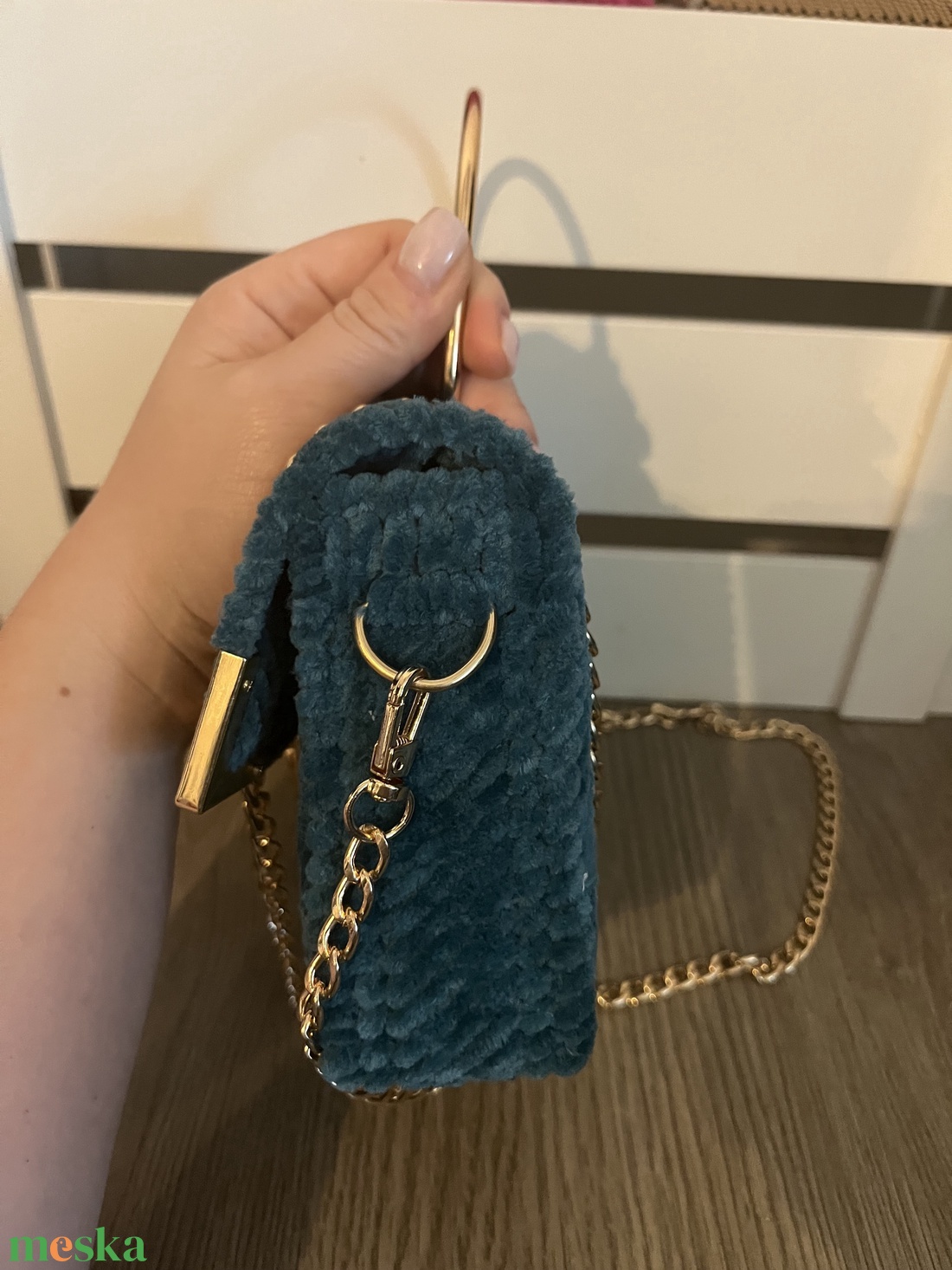 Olajzöld plüss táska - táska & tok - kézitáska & válltáska - vállon átvethető táska - Meska.hu