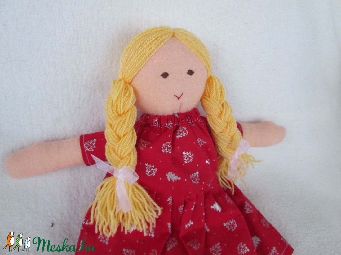 Baba pirosban -  - Meska.hu