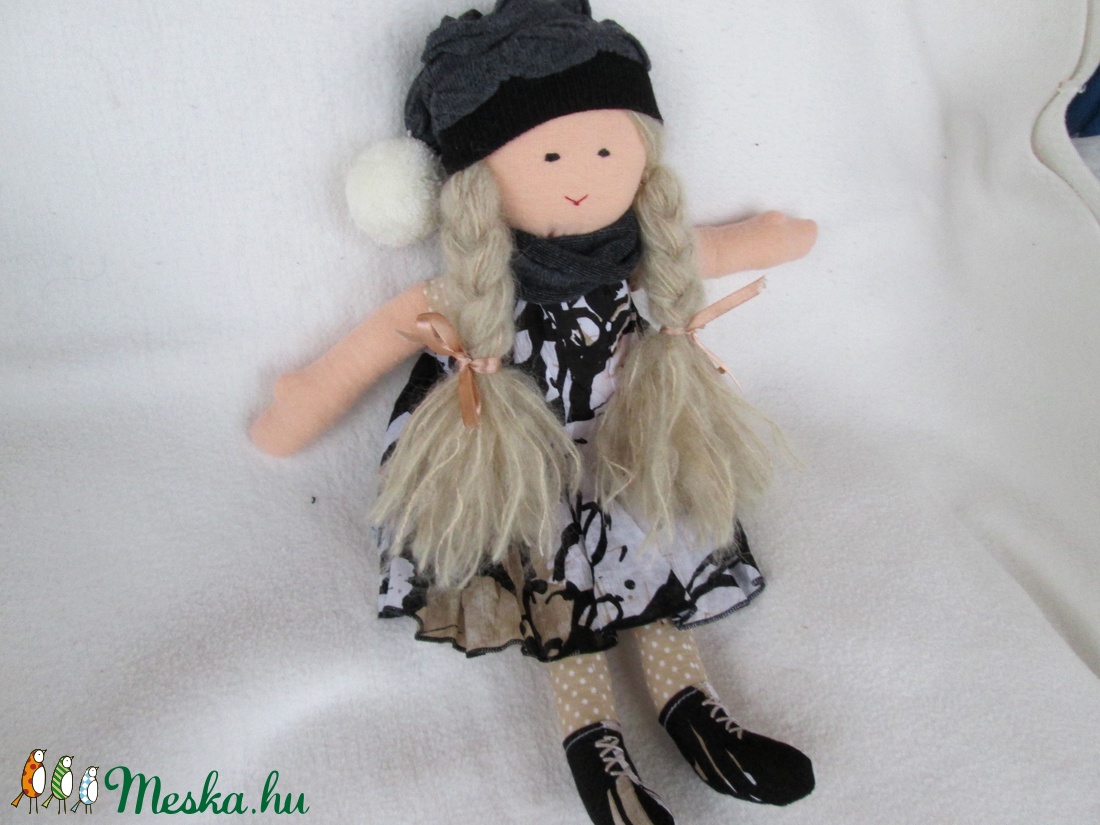 Hirtelenszőke copfos baba -  - Meska.hu