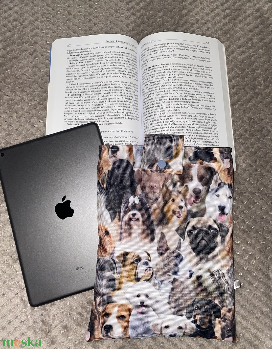 Könyvvédő tok tablet tartó vízálló - könyv & zene - könyvtok - Meska.hu