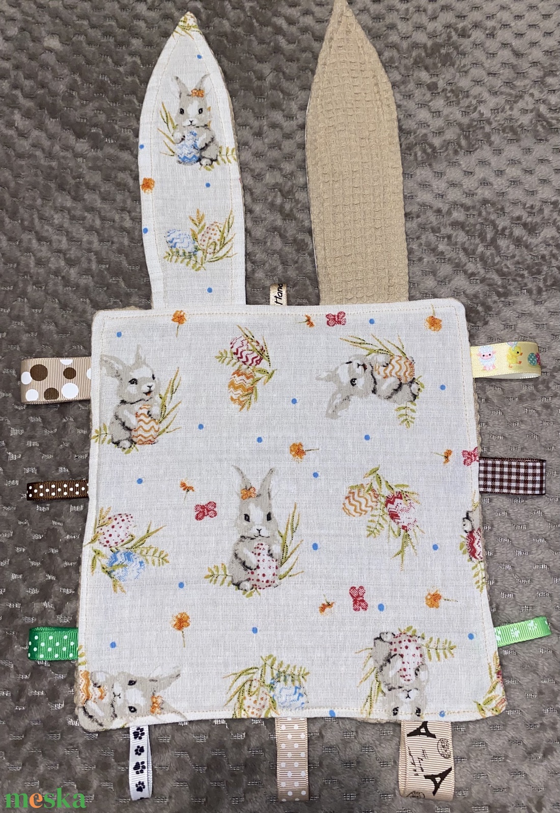 Nyuszis címkerongyi - baba - mama - baba játékok - szundikendő, alvóka - Meska.hu