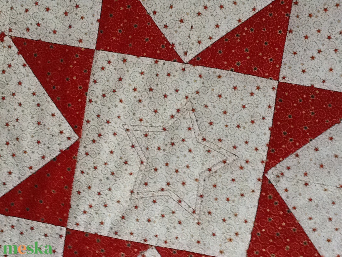 Piros-fehér csillagos karácsonyi futó  - karácsony - karácsonyi lakásdekoráció - karácsonyi lakásdíszek - Meska.hu