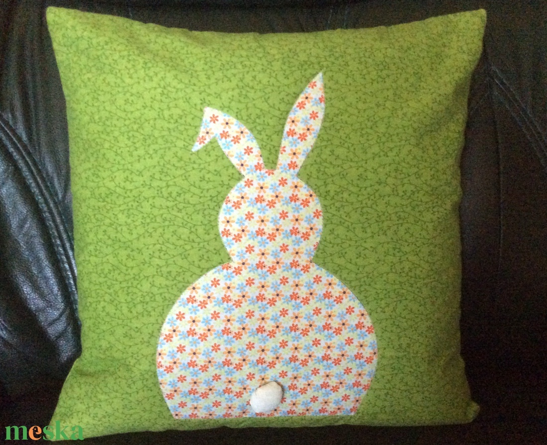 Nyuszis párnahuzat - otthon & életmód - lakástextil - párna & párnahuzat - Meska.hu