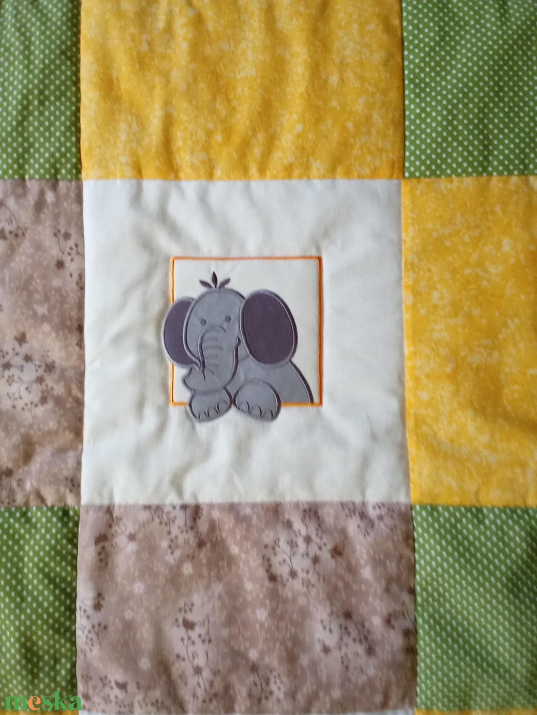 OROSZLÁNOS Takaró drapp, zöld és sárga színben - baba - mama - baba ágynemű - babatakaró, gyerek pléd - Meska.hu